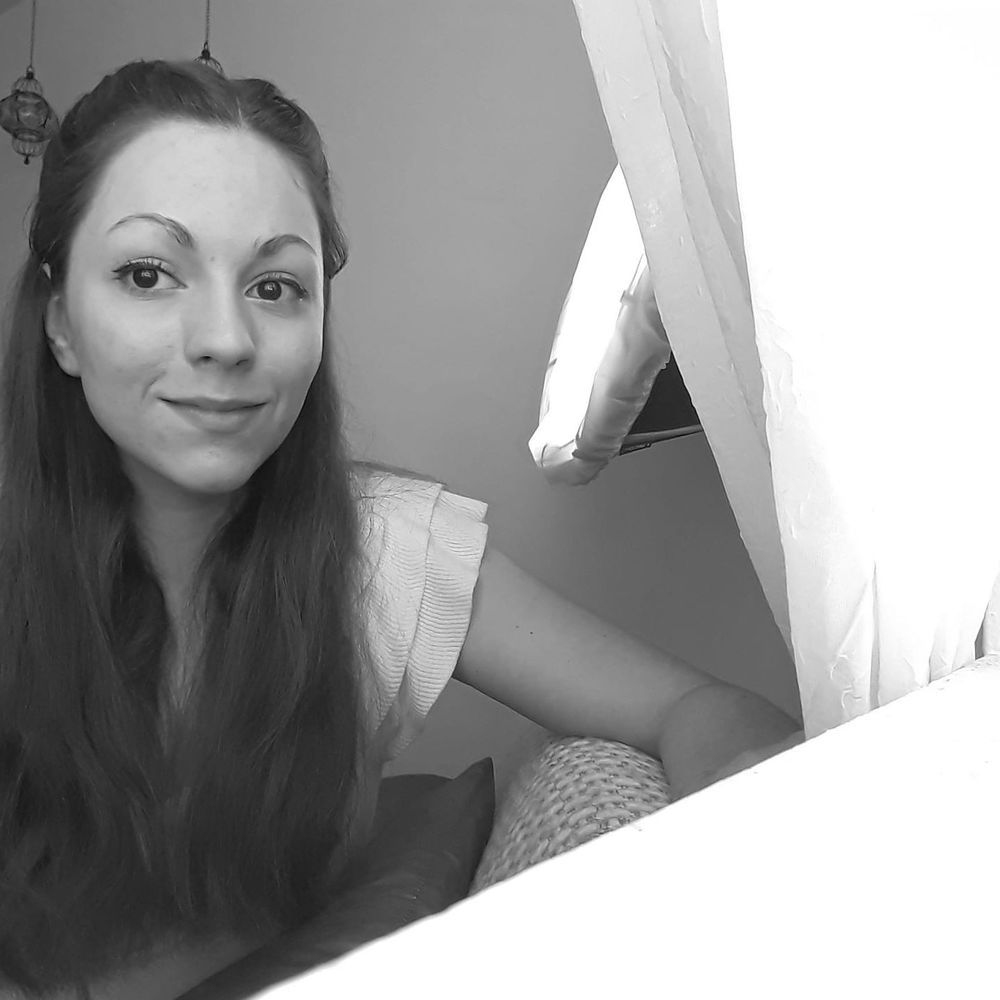 Meet your Posher, Ella